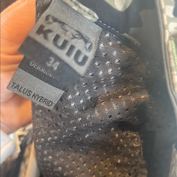 KUIU Camouflage Men's Pants - Picture 10 of 10